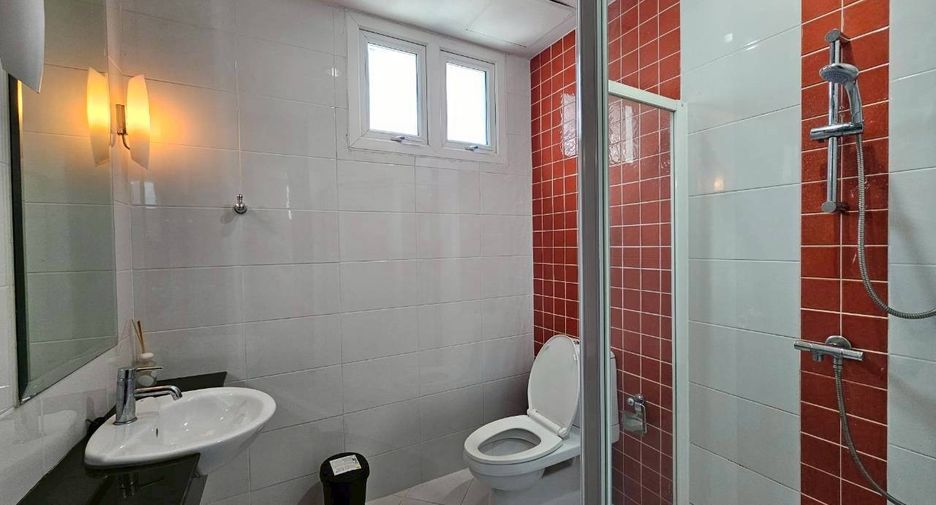 For rent 3 ベッドルーム condo in Khlong Toei, Bangkok