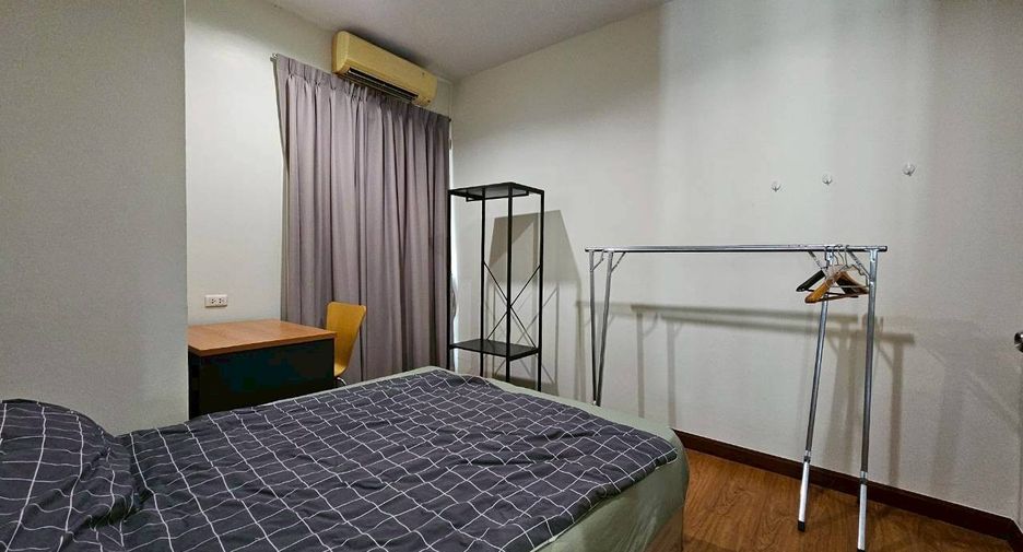 For rent 3 ベッドルーム condo in Khlong Toei, Bangkok