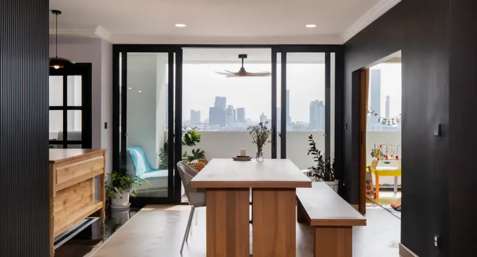 Condo en alquiler de 3 habitaciones en Watthana, Bangkok