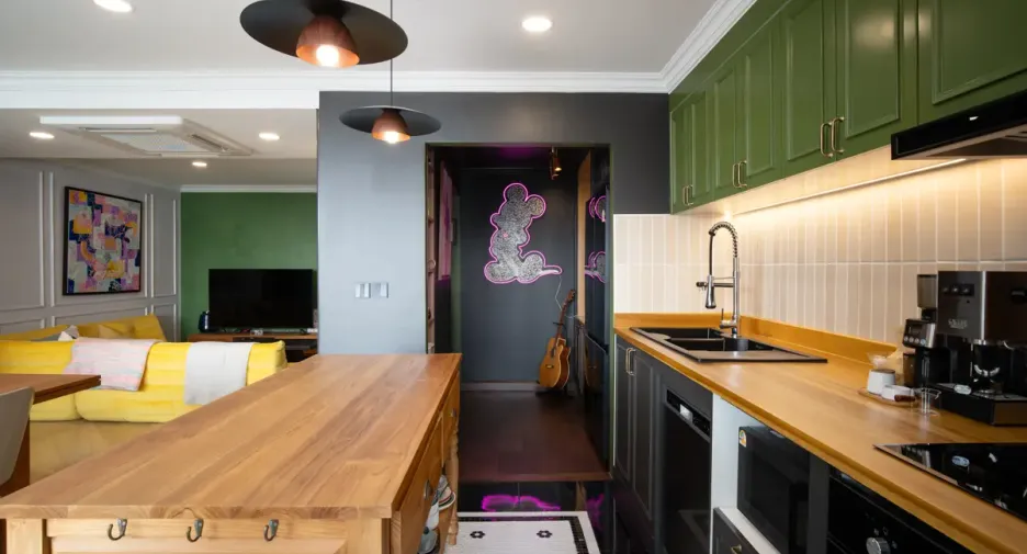 Condo en alquiler de 3 habitaciones en Watthana, Bangkok