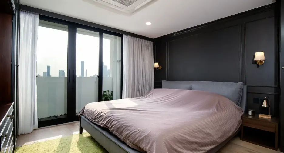 Condo en alquiler de 3 habitaciones en Watthana, Bangkok