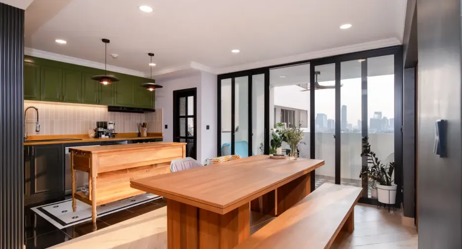 Condo en alquiler de 3 habitaciones en Watthana, Bangkok