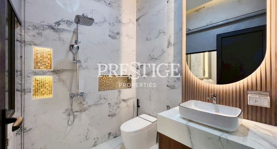 For sale 4 ベッドルーム house in Bang Lamung, Chonburi