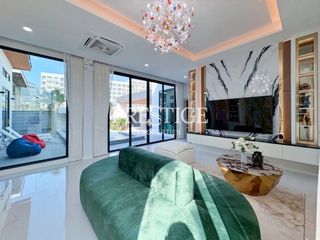 For sale 4 bedrooms house in Bang Lamung, Chonburi