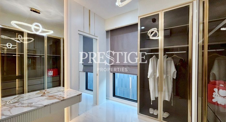 For sale 4 ベッドルーム house in Bang Lamung, Chonburi