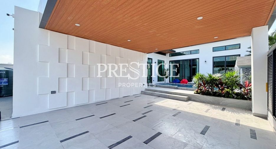 For sale 4 ベッドルーム house in Bang Lamung, Chonburi