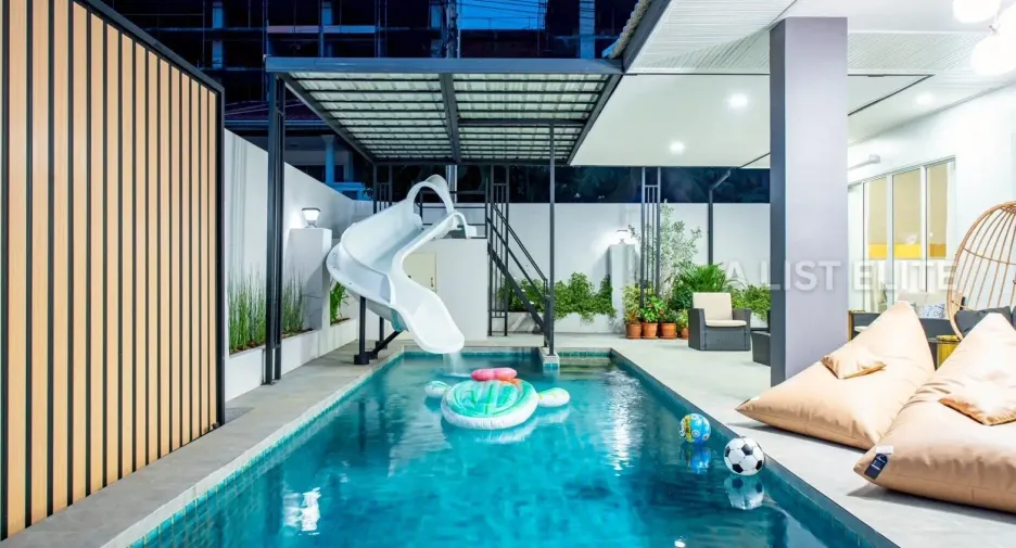 For rent 4 bedrooms house in Bang Lamung, Chonburi
