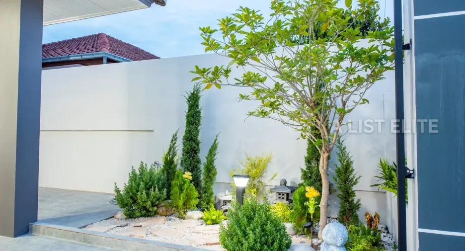 For rent 4 bedrooms house in Bang Lamung, Chonburi