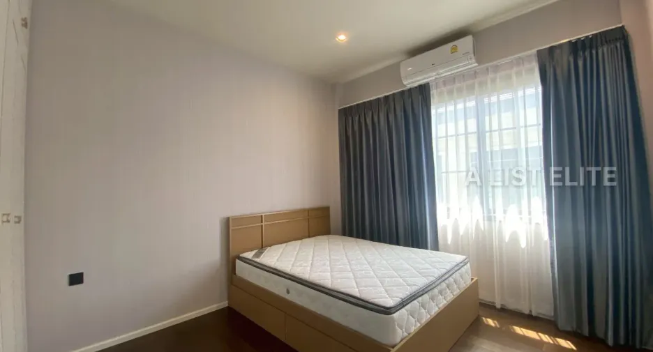 Haus zur Miete mit 4 Zimmer in Bang Lamung, Chonburi