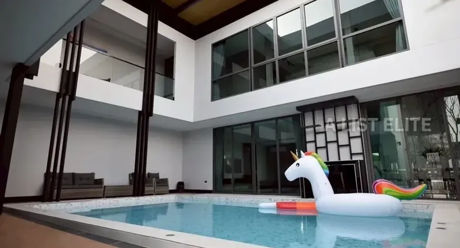 For rent 6 bedrooms house in Bang Lamung, Chonburi