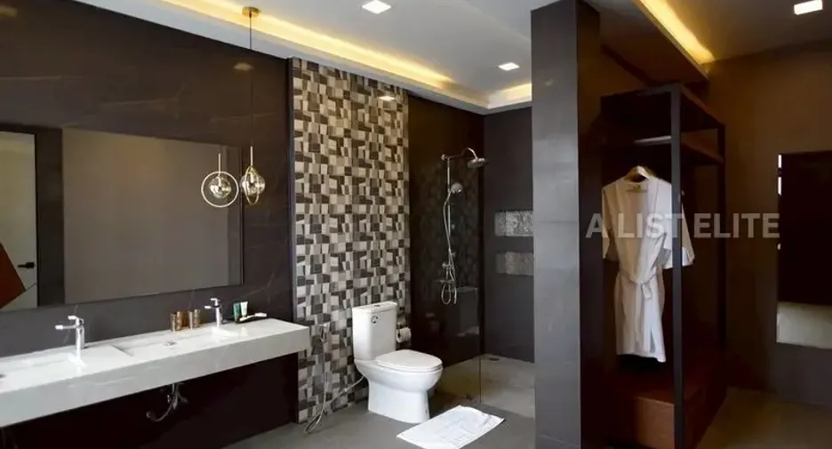 For rent 6 bedrooms house in Bang Lamung, Chonburi