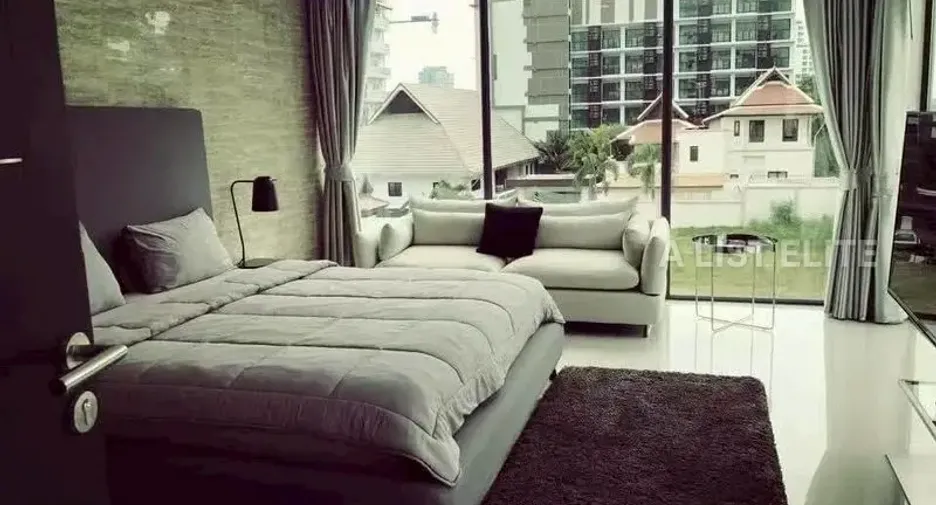 For rent 5 bedrooms house in Bang Lamung, Chonburi