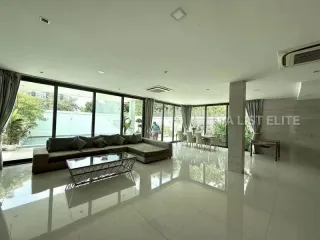 À louer 5 chambres maison à Bang Lamung, Chonburi