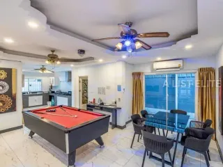 À louer 5 chambres maison à Bang Lamung, Chonburi