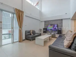 À louer 5 chambres maison à Bang Lamung, Chonburi