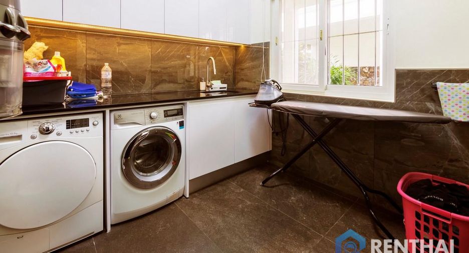 For sale 2 ベッドルーム house in Bang Lamung, Chonburi