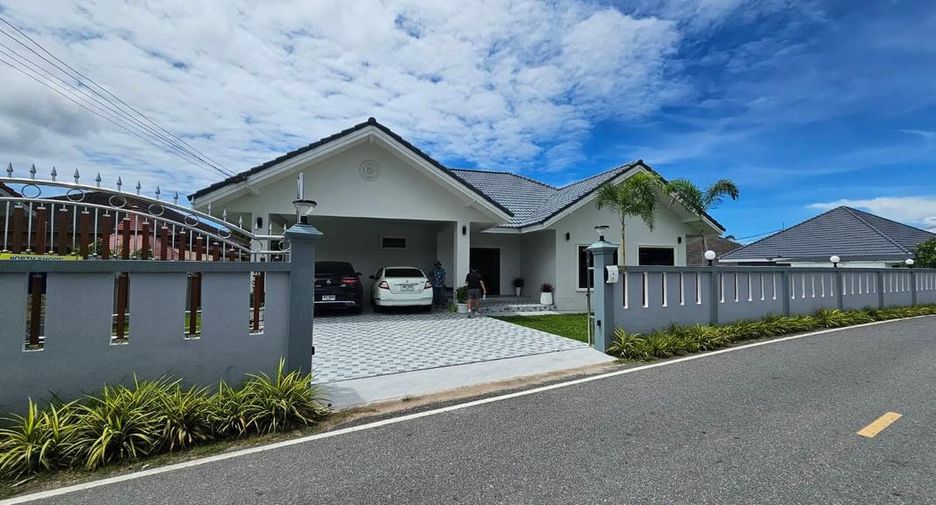À vendre 3 chambres maison à Sattahip, Chonburi
