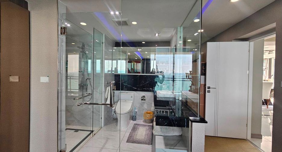 Condo en venta de 2 habitaciones en Central Pattaya, Pattaya