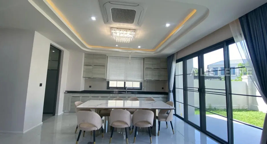 For rent 4 bedrooms house in Bang Lamung, Chonburi