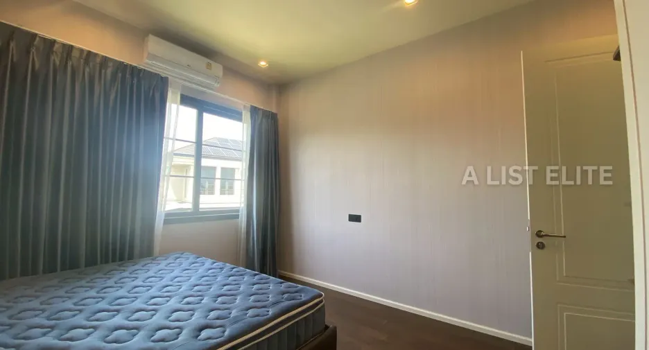 For rent 4 bedrooms house in Bang Lamung, Chonburi