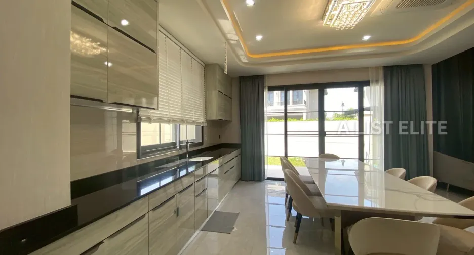For rent 4 bedrooms house in Bang Lamung, Chonburi