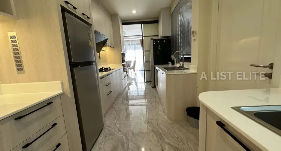 Haus zum Kauf mit 4 Zimmer in Bang Lamung, Chonburi