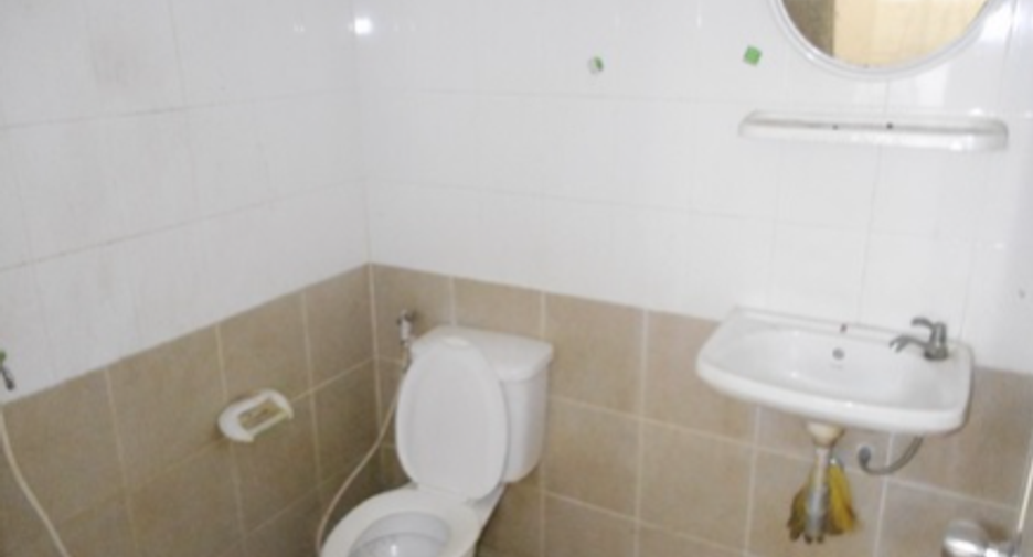 Casa en venta de 2 habitaciones en Si Racha, Chonburi