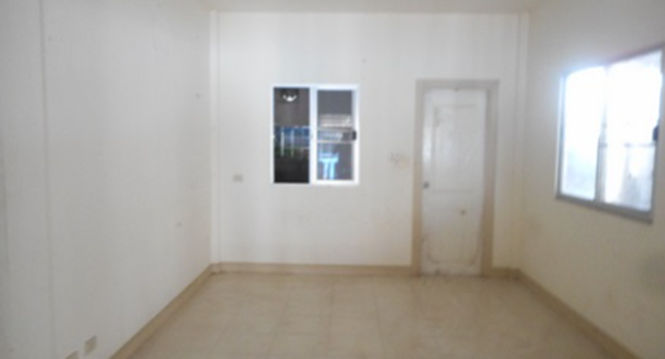 Casa en venta de 2 habitaciones en Si Racha, Chonburi