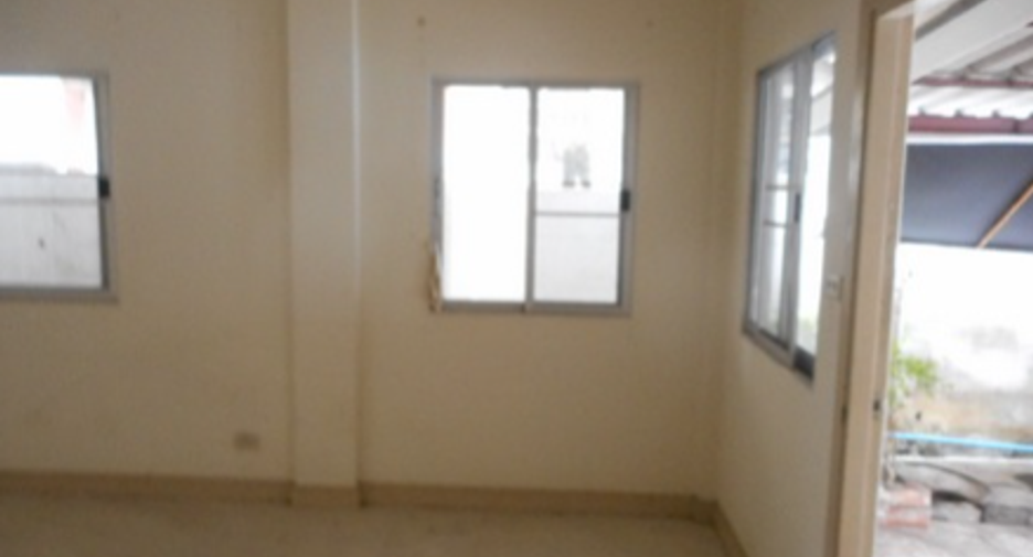 Casa en venta de 2 habitaciones en Si Racha, Chonburi