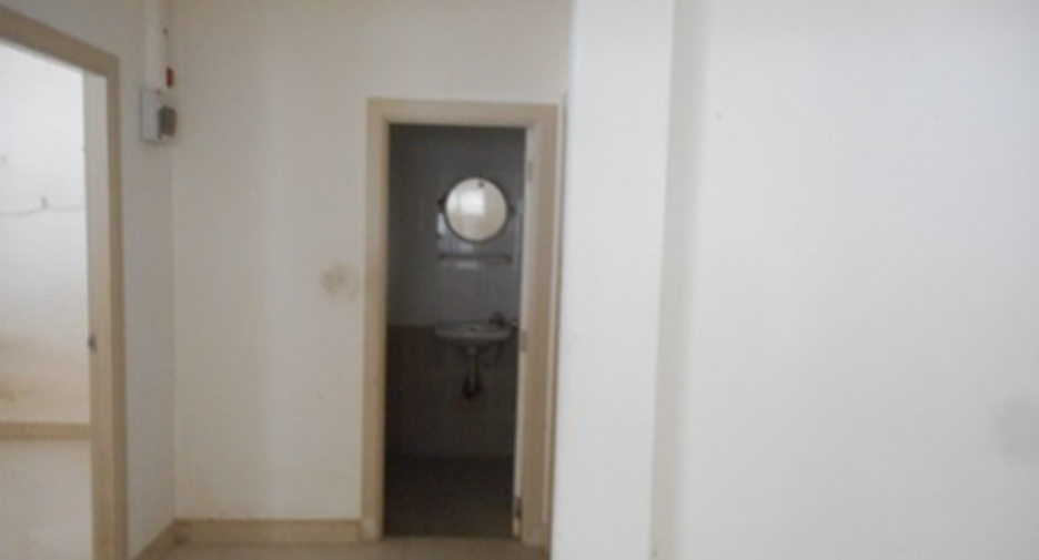 Casa en venta de 2 habitaciones en Si Racha, Chonburi