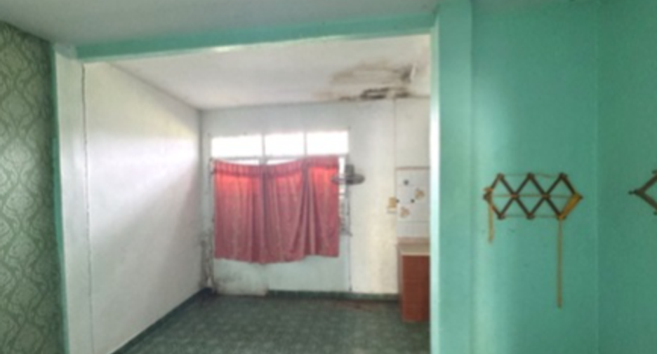 À vendre 2 chambres maison à Si Racha, Chonburi