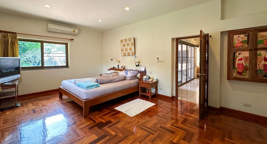 For sale 7 bedrooms house in Bang Lamung, Chonburi