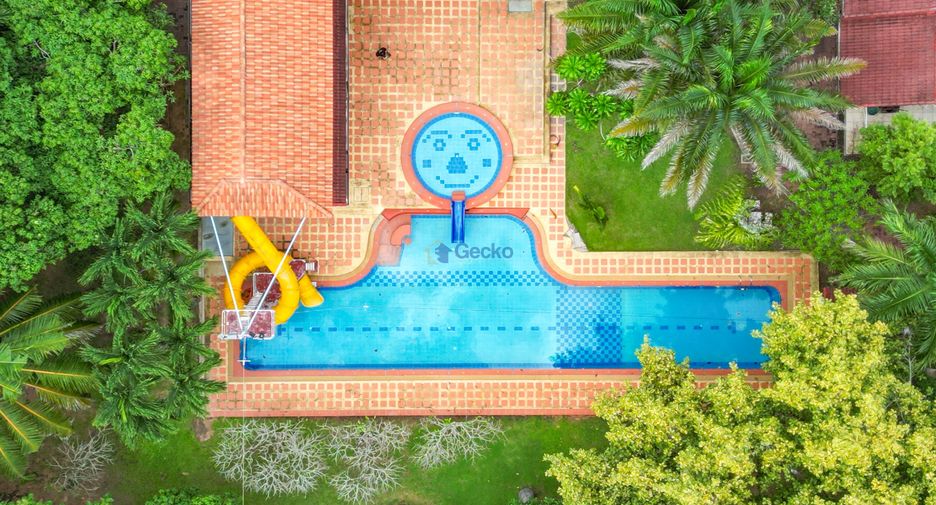 For sale 7 bedrooms house in Bang Lamung, Chonburi