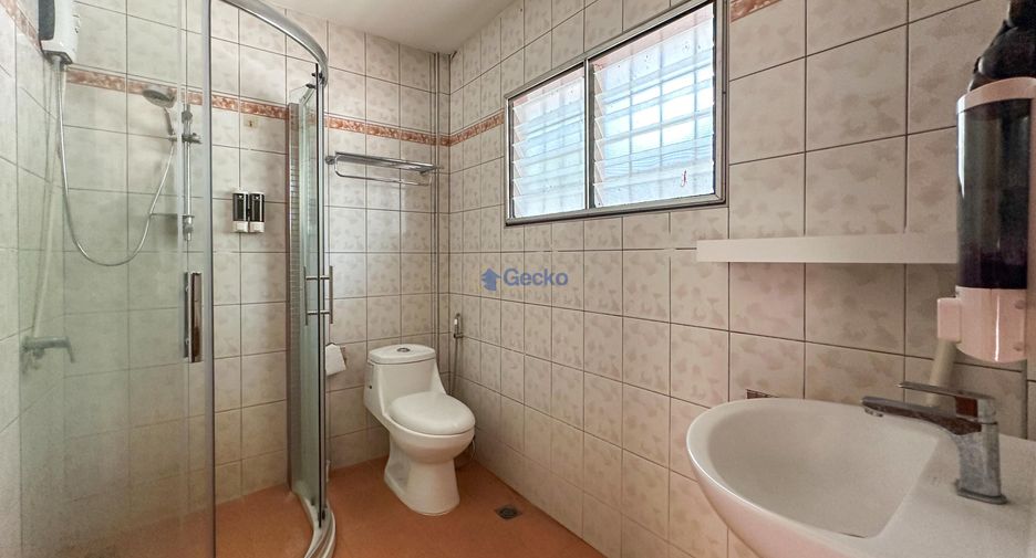 For sale 7 bedrooms house in Bang Lamung, Chonburi