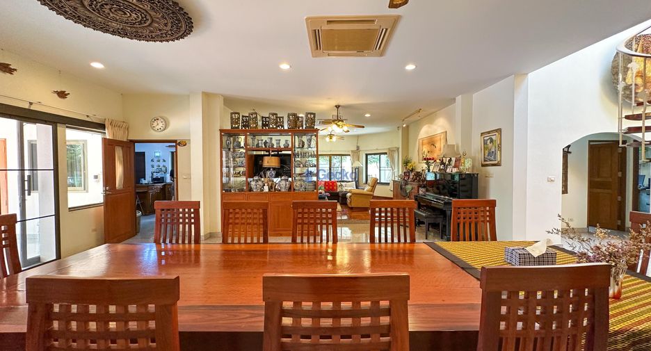 For sale 7 bedrooms house in Bang Lamung, Chonburi