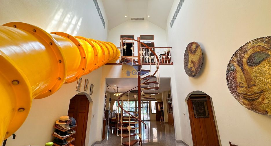 For sale 7 bedrooms house in Bang Lamung, Chonburi