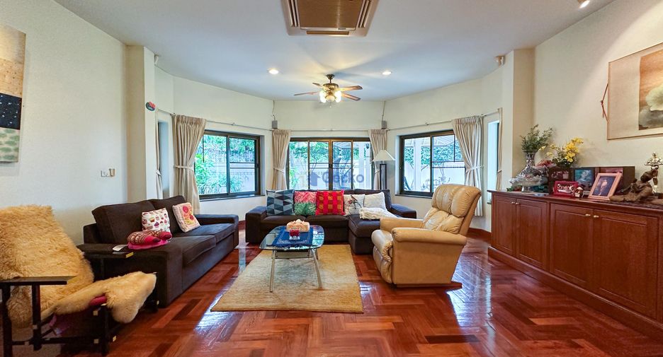 For sale 7 bedrooms house in Bang Lamung, Chonburi