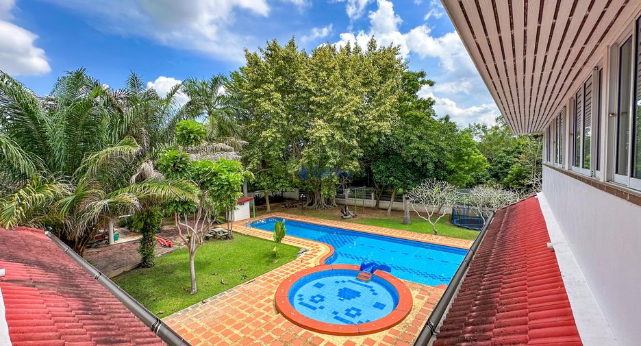 For sale 7 bedrooms house in Bang Lamung, Chonburi
