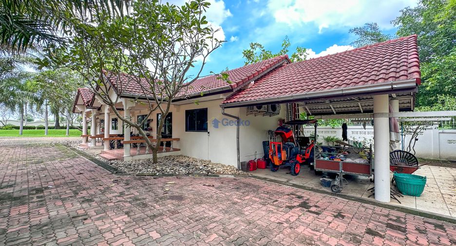 For sale 7 bedrooms house in Bang Lamung, Chonburi