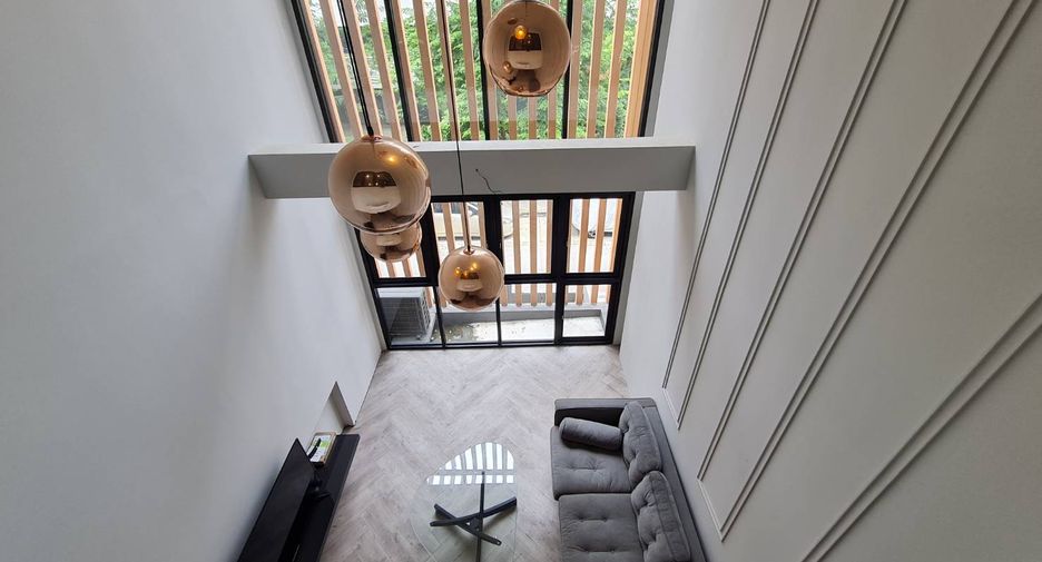 For rent 3 bedrooms townhouse in Watthana, Bangkok