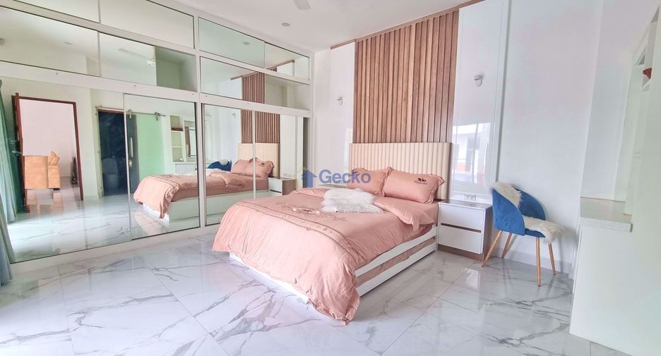 For sale 3 bedrooms house in Sattahip, Chonburi