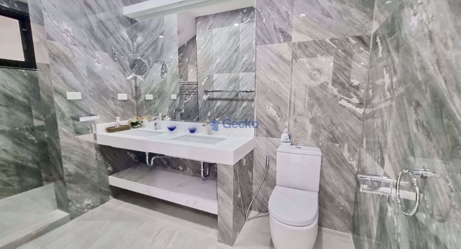 For sale 3 bedrooms house in Sattahip, Chonburi