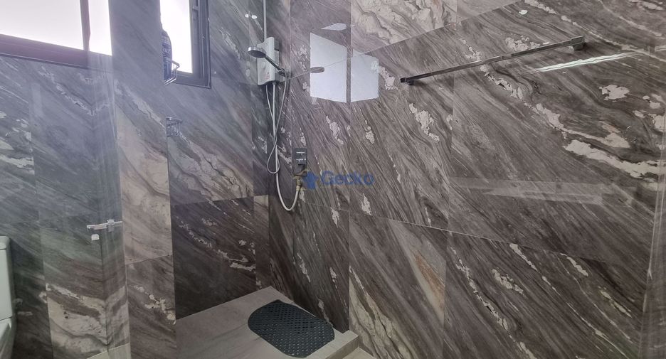 For sale 3 bedrooms house in Sattahip, Chonburi