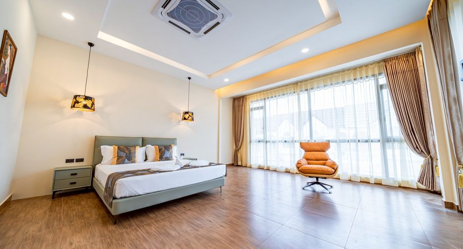 Casa en venta de 7 habitaciones en Bang Lamung, Chonburi