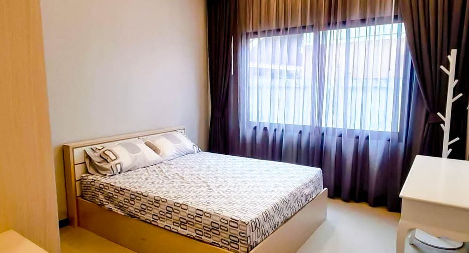À louer 2 chambres maison à Bang Lamung, Chonburi