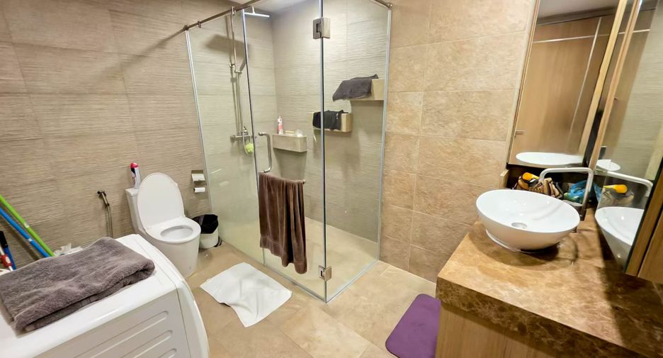 For sale 2 bedrooms condo in North Pattaya, Pattaya