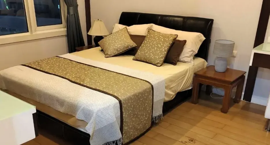 Condo en alquiler de 2 habitaciones en Pathum Wan, Bangkok