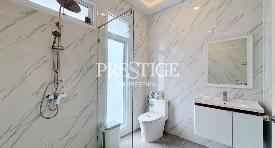 For sale 3 bedrooms house in East Pattaya, Pattaya