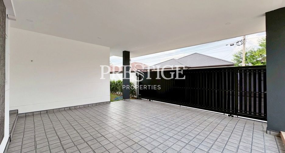 For sale 3 bedrooms house in East Pattaya, Pattaya