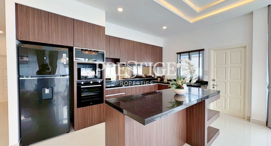 For sale 3 bedrooms house in East Pattaya, Pattaya